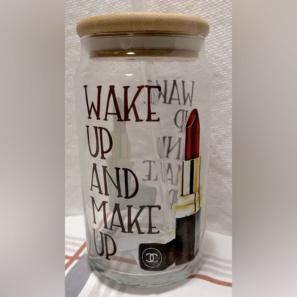 Glass Chanel Tumbler with bamboo lid by Prima Design